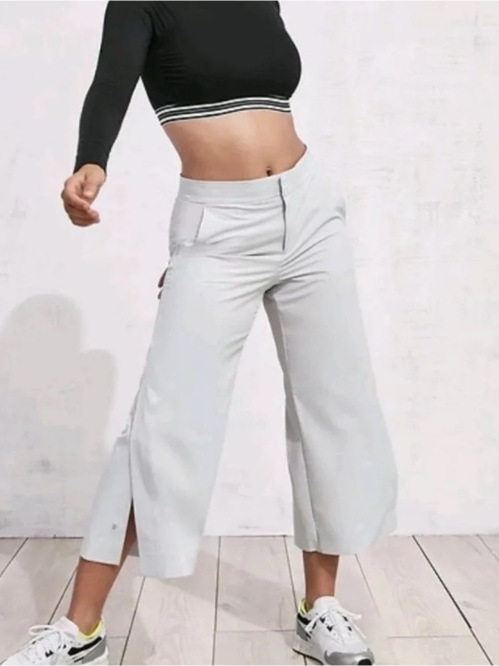 Athleta Tribeca Crop Pant Sz 6 Light Gray